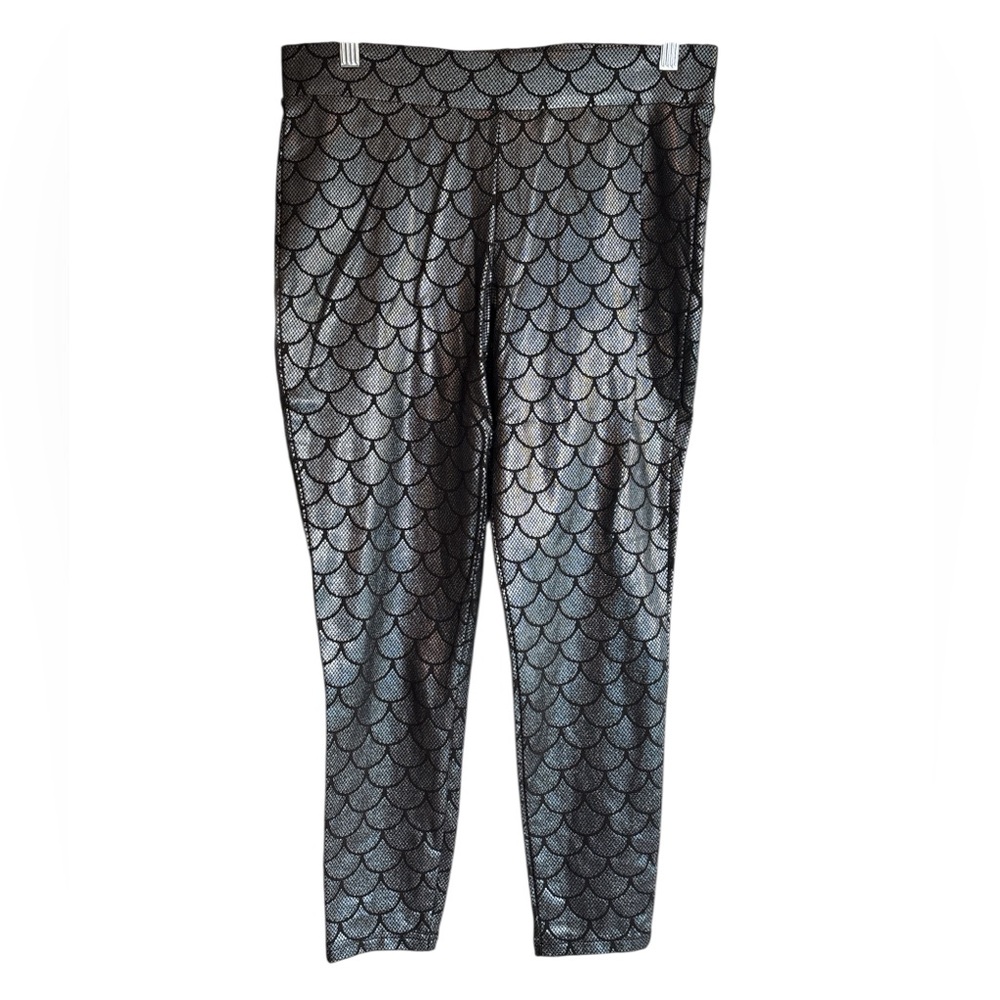 Torrid Black & Gray Metalic Mermaid Scale Print Leggings Size XL